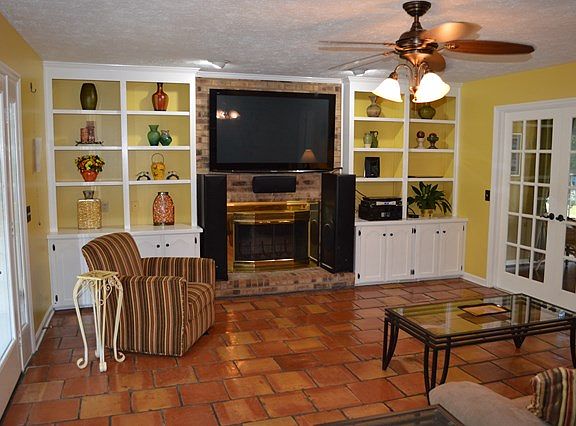 5th image of 1937 Cottonwood Dr