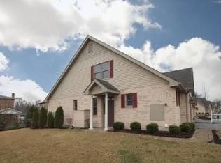 8707 Covington Dr, Justice, IL 60458