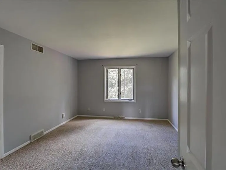 3909 Patrick Henry Way — Photo 31