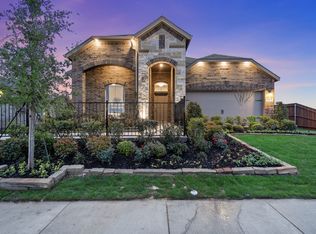 1630 Reed Dr, Krum, TX 76249