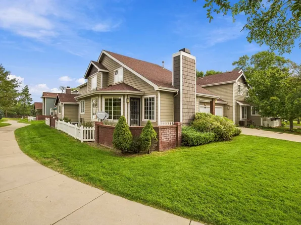 932 Richmond Dr #V-2, Fort Collins, CO 80526