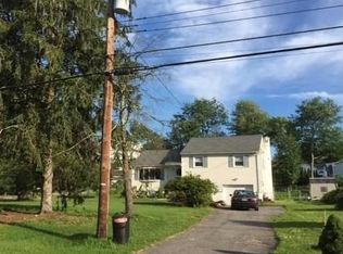 1281 Ivy Rd, Mohegan Lake, NY 10547