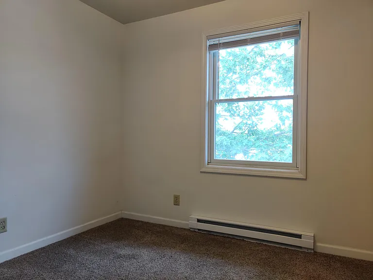 232 Pierce St — Photo 11