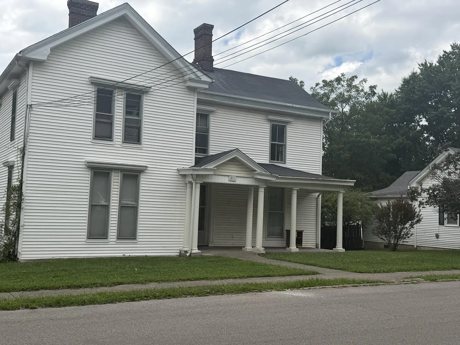 1 bed, 1.0 bath, 700 sqft, $995 — Photo 2