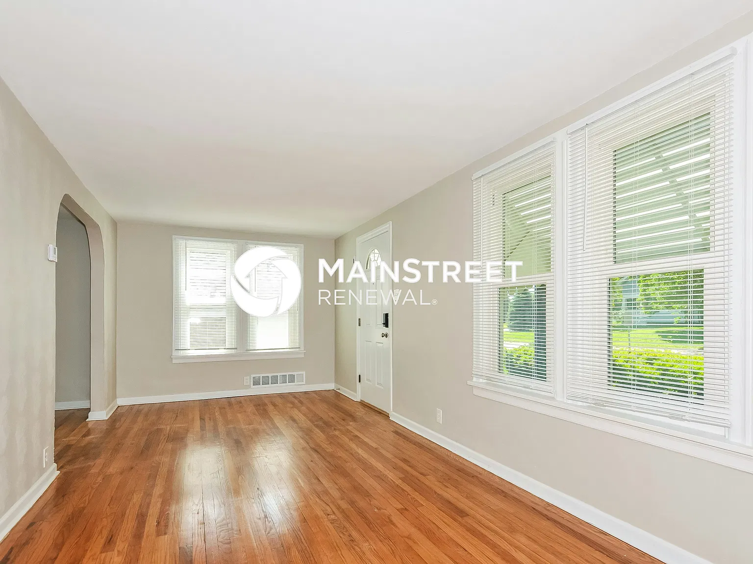 9505 Everman Ave — Photo 3