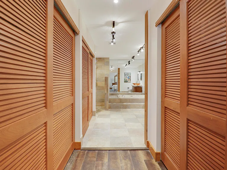 109 Seashore Dr — Photo 18