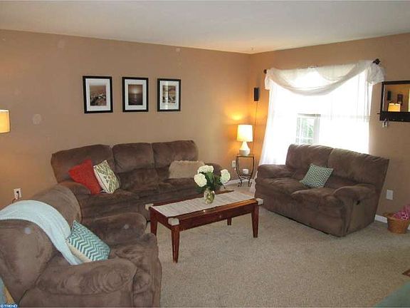 5th image of 3016 Creekside Ct #54