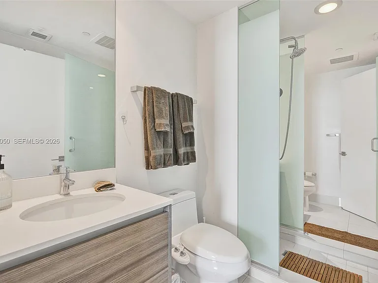 121 NE 34th St #2205 — Photo 33