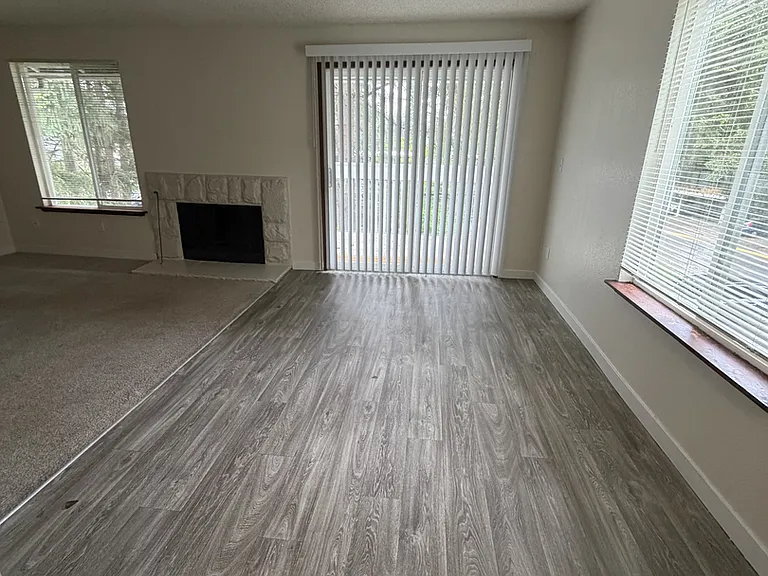 34010 1st Cir S — Photo 3
