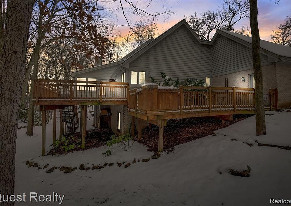 10064 Creekwood Trl, Davisburg, MI 48350 MLS 20240006512 Zillow