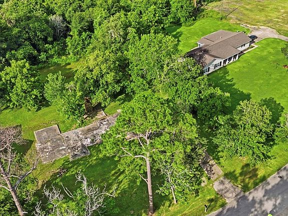 3rd image of 711 Newton Drive