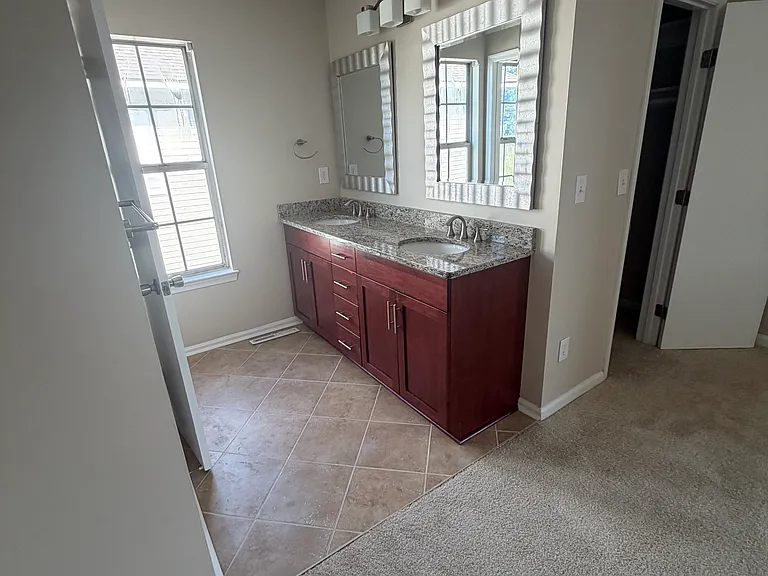 4422 Segovia Ct — Photo 26