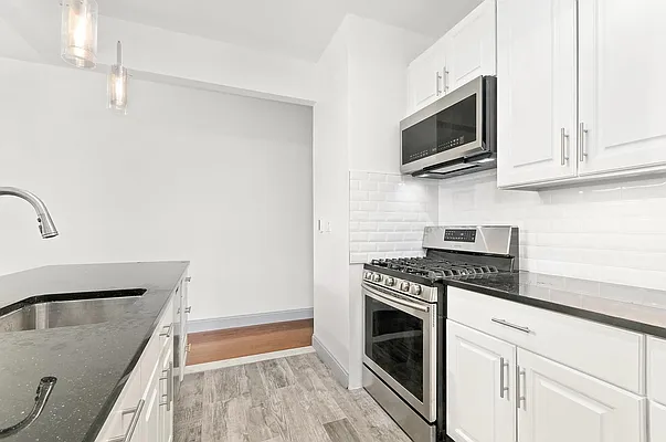 Rented by Curzon Real Estate | media 14