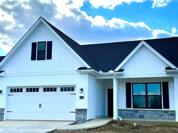 3358 Rivers Edge Dr, Perrysburg, OH 43551