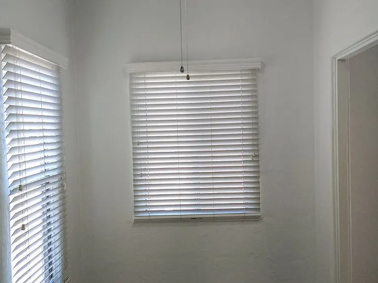 551 Daisy Ave — Photo 12