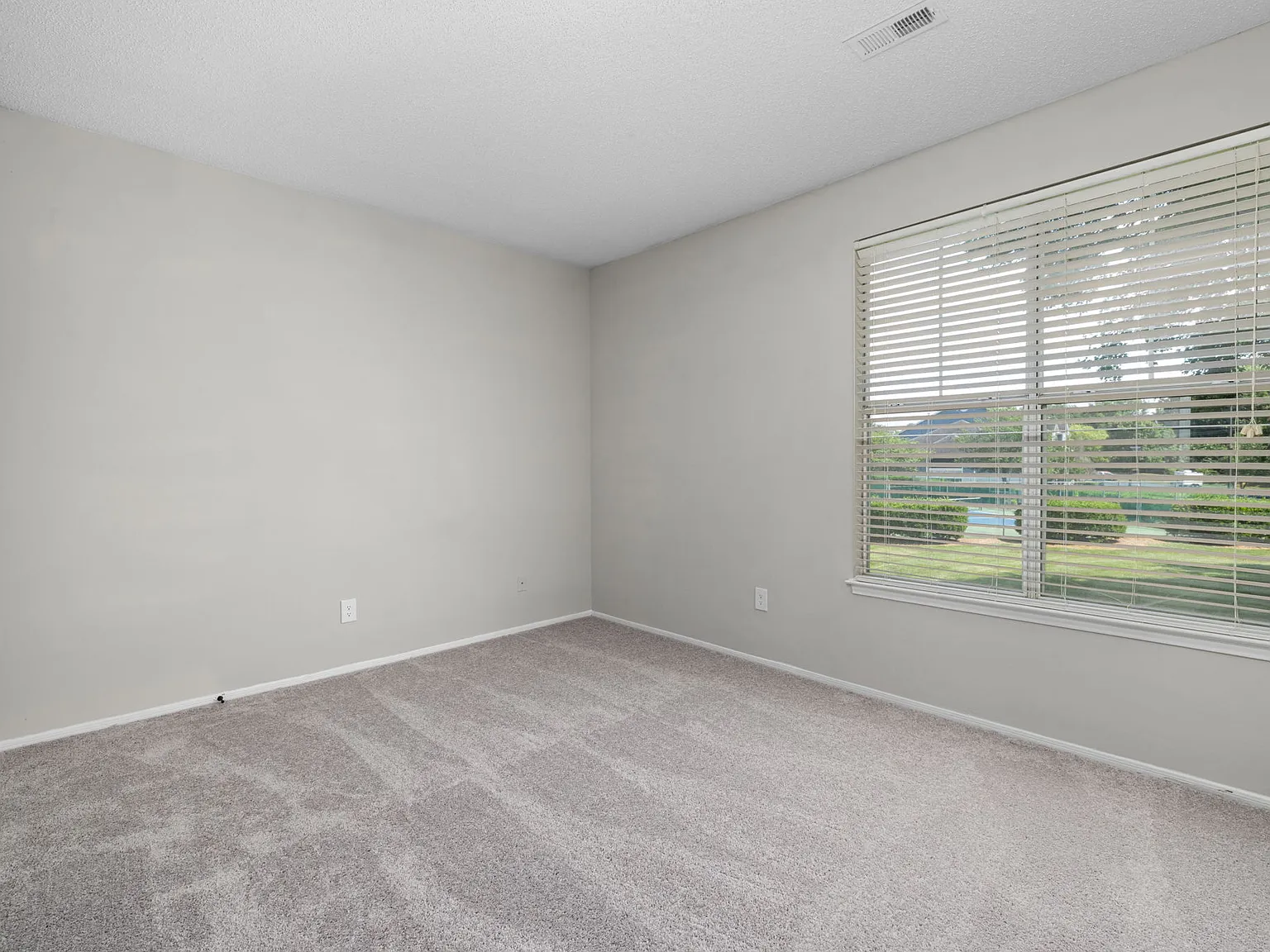 Brassfield Park Apartments — Photo 4