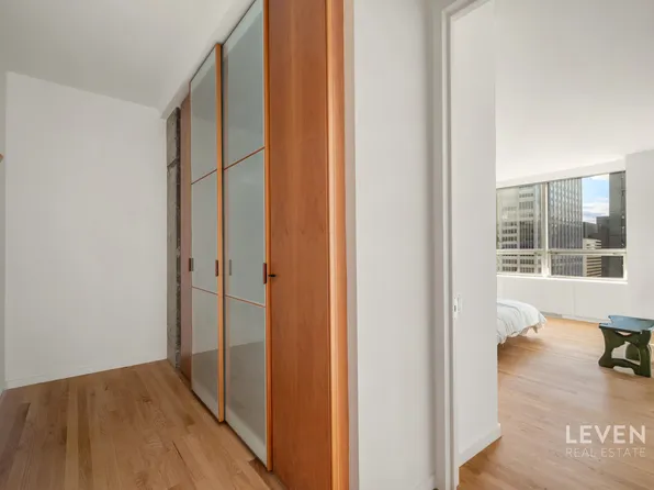 15 West 53rd Street image 6 of 20