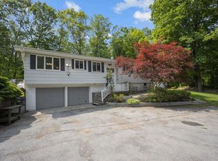 22 Tyrell Rd, Pleasant Valley, NY 12569