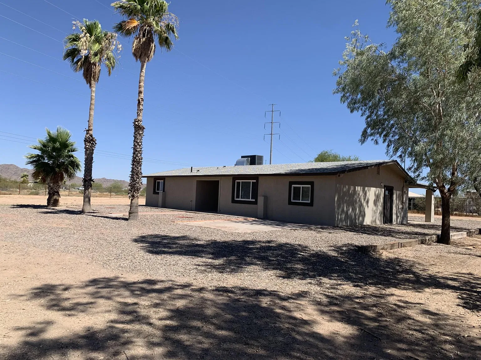 4 bed, 1196 sqft, $1,750 — Photo 3