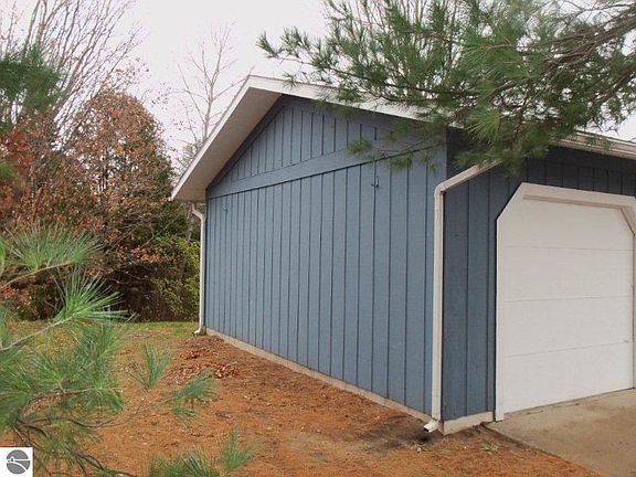 4th image of 6012/14 Golf Crest Dr