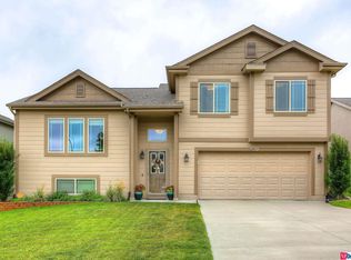 20819 Clark St, Elkhorn, NE 68022