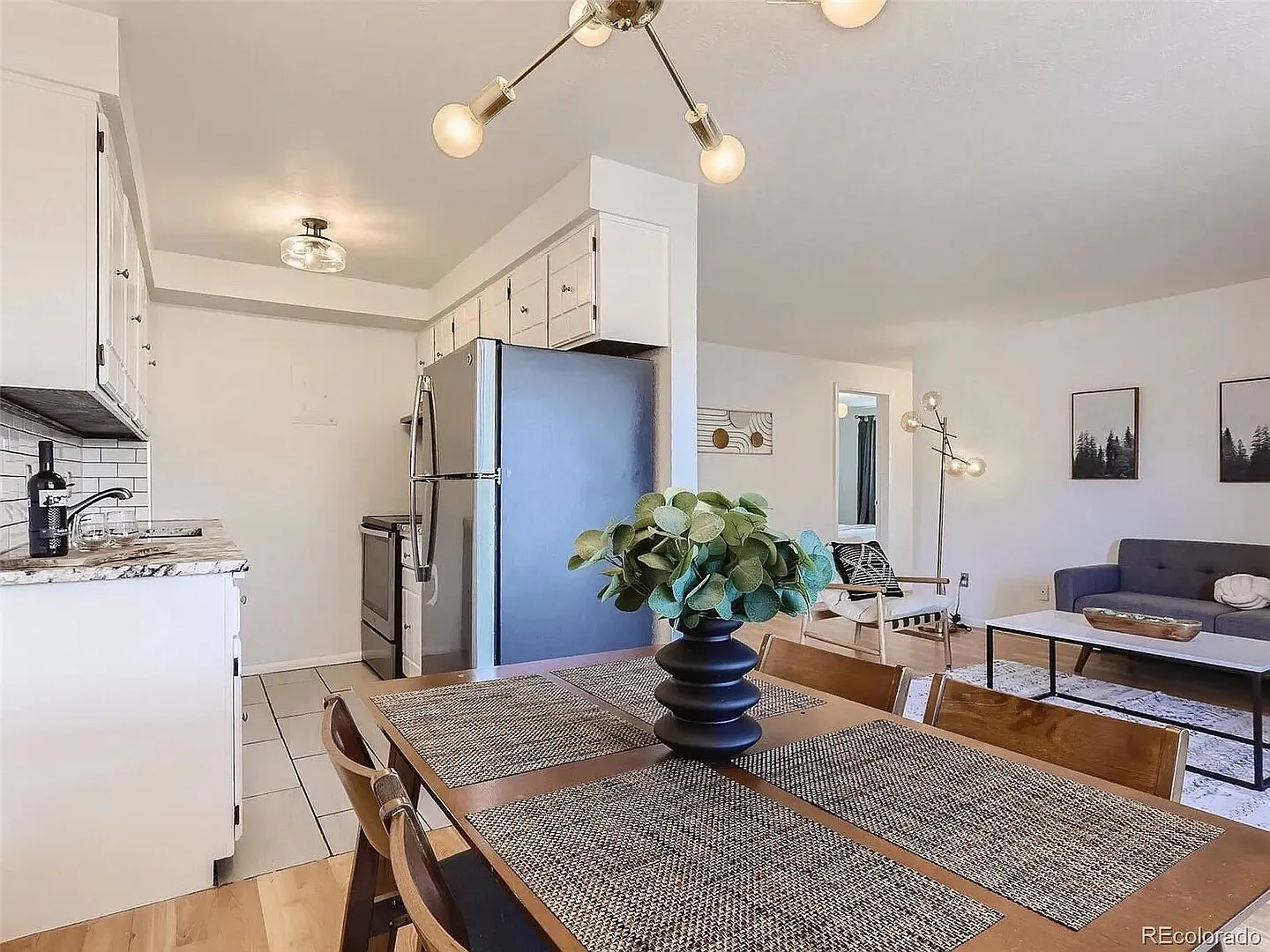 Homey Denver 2BR | Near Hospitals + Parking in a Great Neighborhood — Photo 2