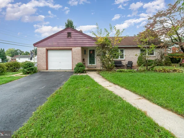 781 S Harrison St, Palmyra, PA 17078