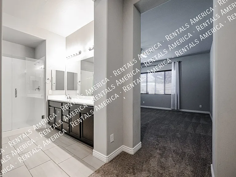 8544 W Midway Ave — Photo 25