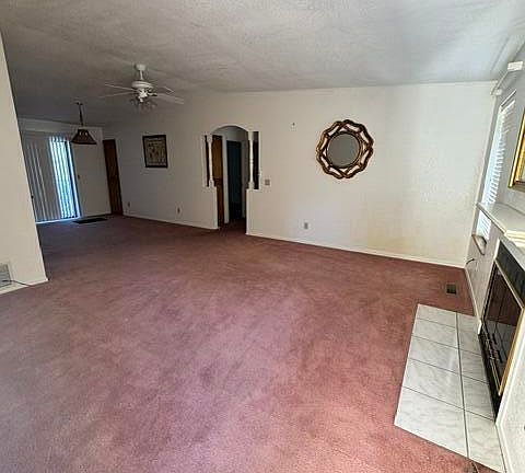 3rd image of 250 Anderson Rd
