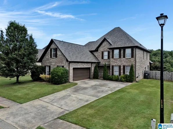 1310 Mountain Ln, Gardendale, AL 35071