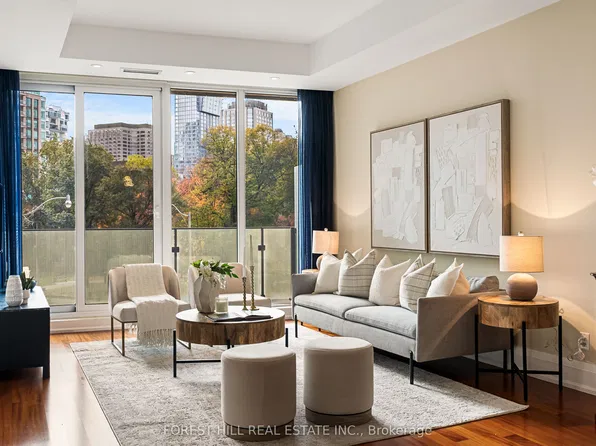 88 Davenport Rd #304, Toronto, ON M5R 0A5