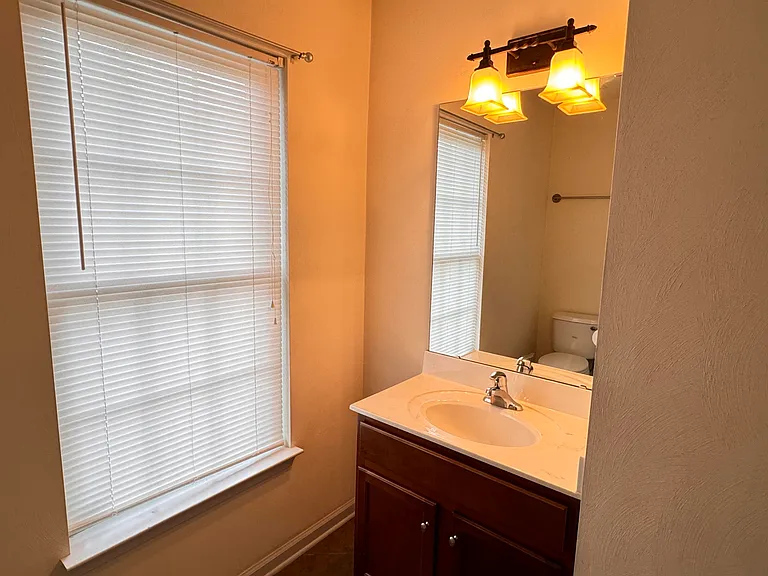1122 Updike Rd SE — Photo 18