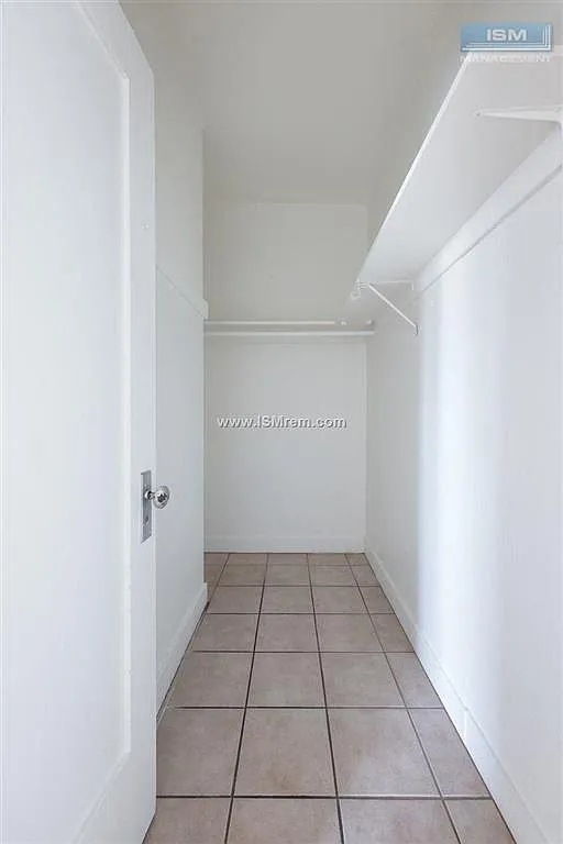 Kenmore Apartments — Photo 3