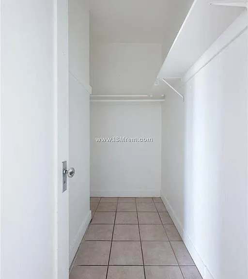 Kenmore Apartments — Photo 3