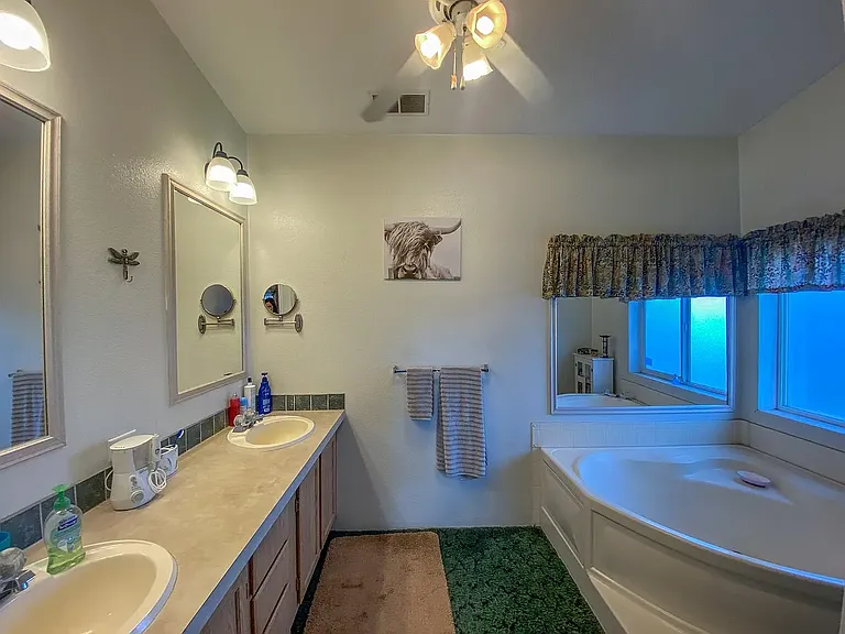 2204 NW Lon Smith Rd — Photo 18