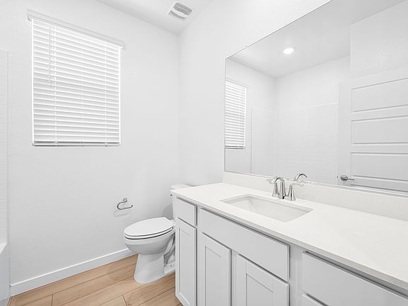 6 web or mls Lennar 10850 Lewis Pointe Ave 06