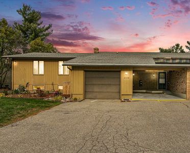 4306 Walnut Hills Dr SE, Kentwood, MI, 49512