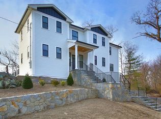 30 Grove Ave, Hingham, MA 02043