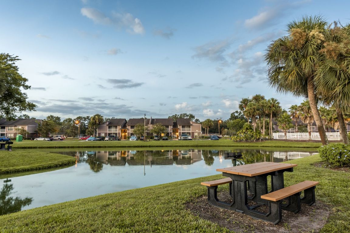Tranquil lakeside living at Willow Lake Crossing.