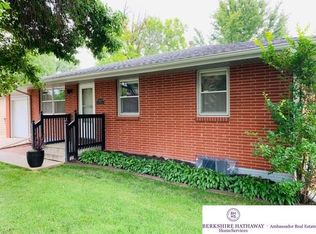 1009 Kent St, Lincoln, NE 68521