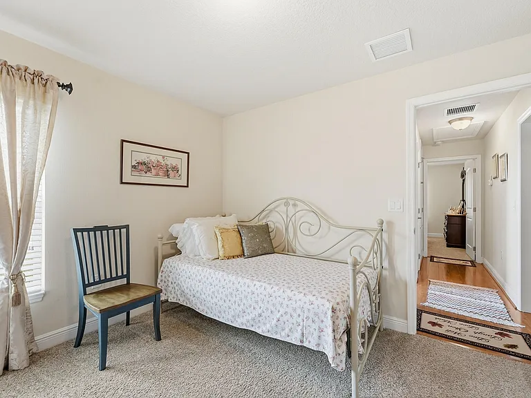 5923 NW Brianna Ct — Photo 28