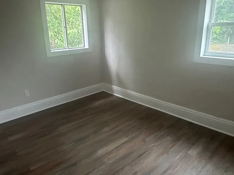 24 Waldeck St #1 — Photo 2