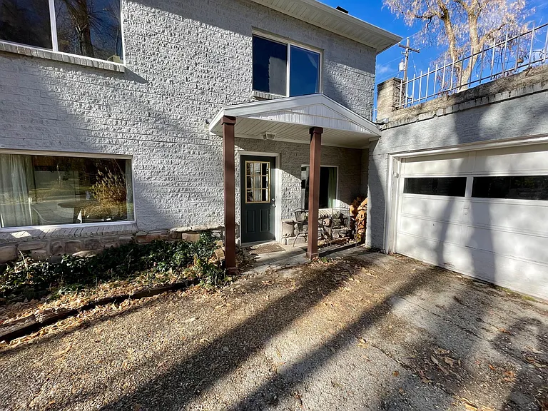 4944 E Trails End Way — Photo 3
