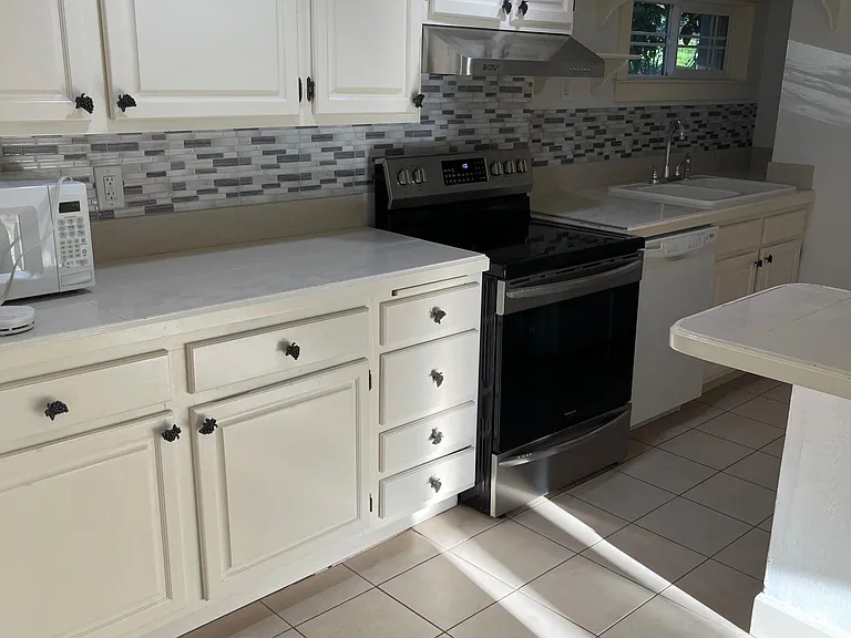 444 E Lake Sammamish Pkwy NE — Photo 12
