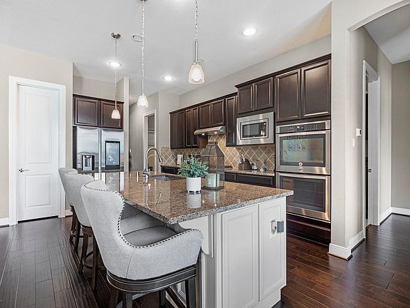3rd image of 24910 Meadowthorn Crest Ln