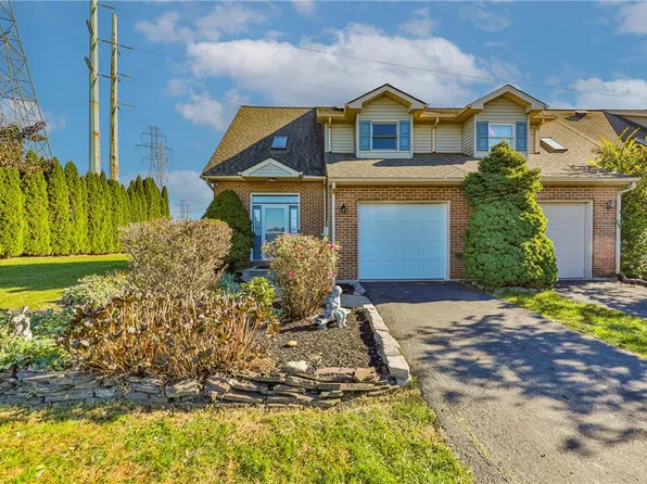 1398 Howard Ln, Easton, PA 18045
