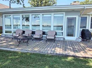 2324 Algona Ct, Algonac, MI 48001