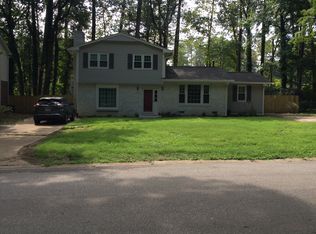 1215 Sturdivant Dr, Cary, NC 27511