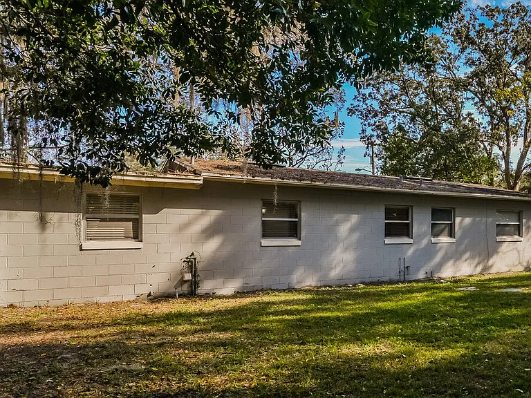 132 Alder Ave — Photo 15