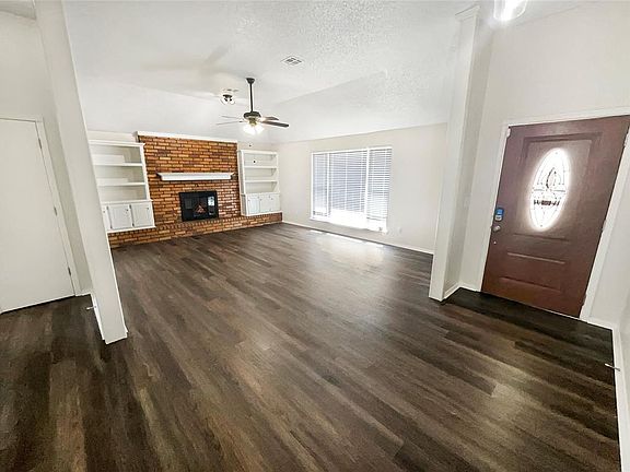 3rd image of 1229 SW 132nd Pl